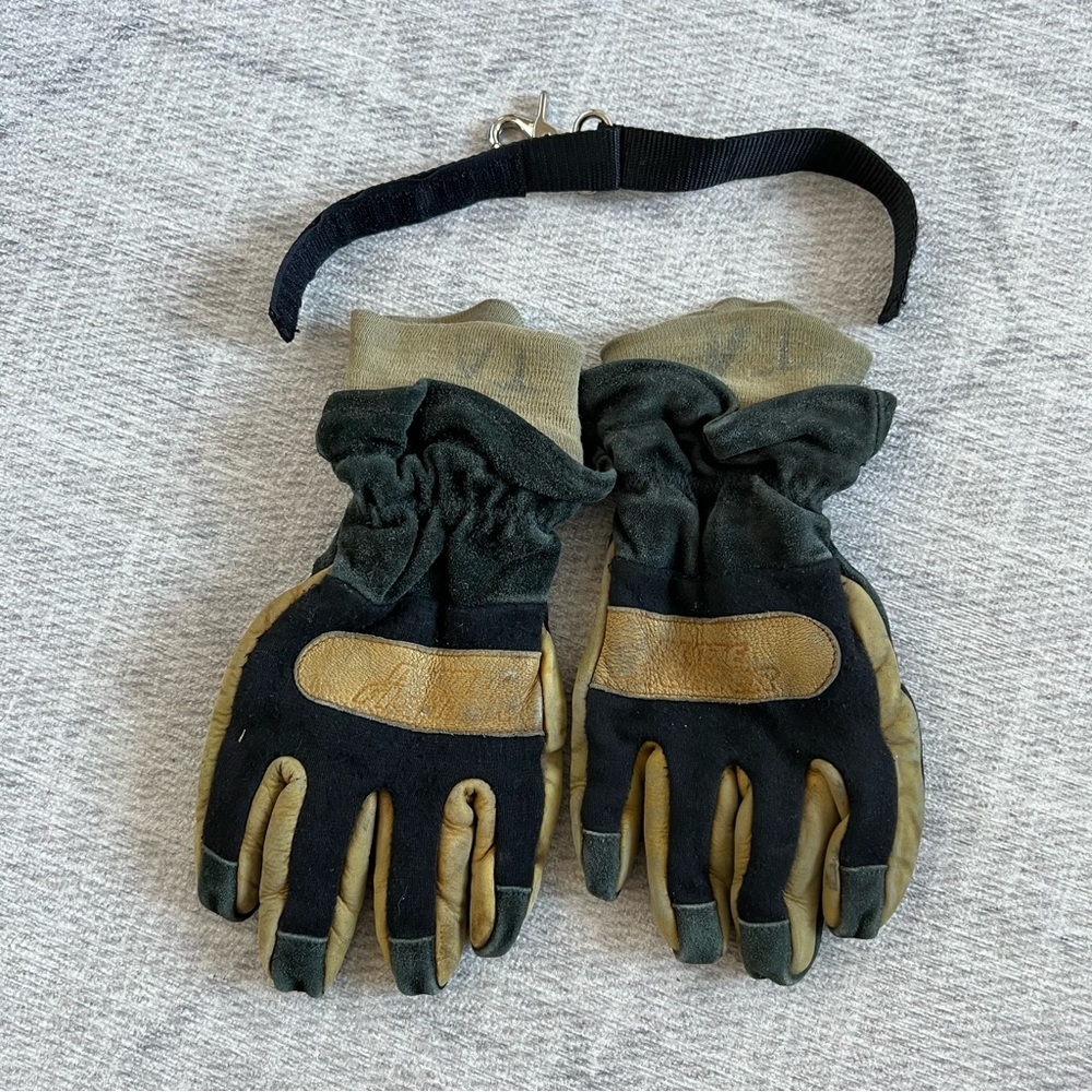 Vintage MES Workwear Utility Leather Suede Gloves